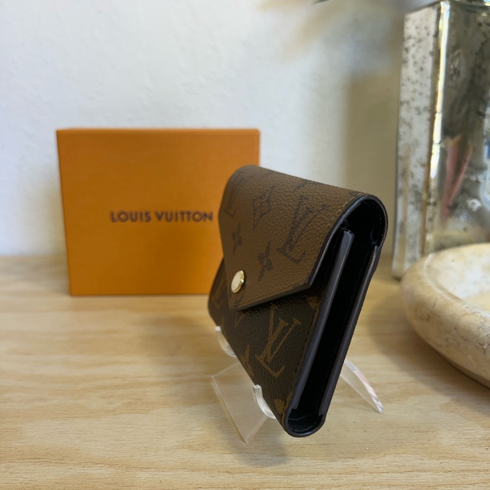 Louis Vuitton Brown Monogram Compact Wallet - Picture 4 of 8